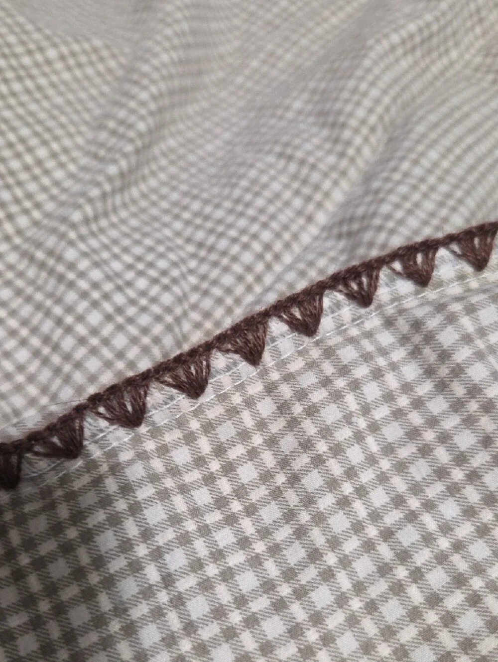 Neutral Checkered Cotton Blanket 74x88